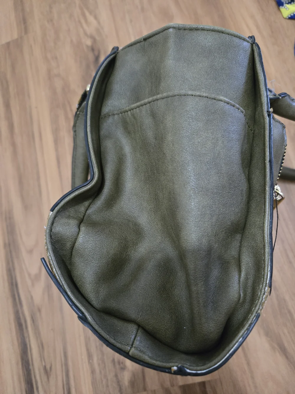 4/$15 Stylish Olive Green Tote Bag with Gold Hardware